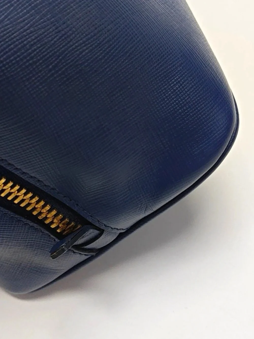 ♥️Prada Saffiano Large Blue Leather Promenade Dome Satchel with Gold Hardware♥️